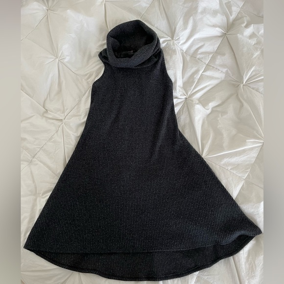 Lilt sleeveless light sweater dress 14 - Picture 2 of 5